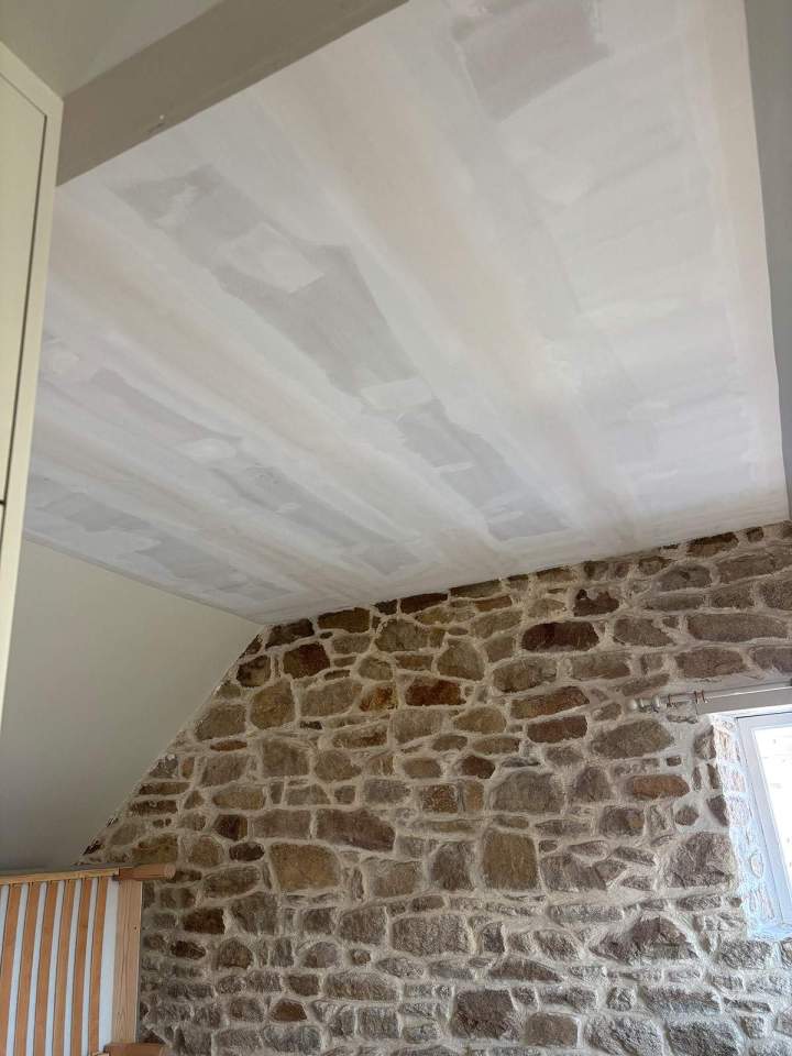 Plafond rampant en plaques de plâtre Vannes